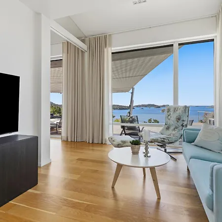 펜션 Exclusive House With Panoramic Views And Swimming Pool