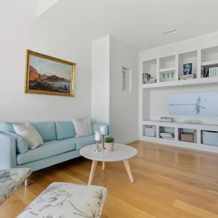 Exclusive House With Panoramic Views And Swimming Pool 펜션 크리스티안산